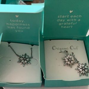 Snowflake necklace and matching earring set.